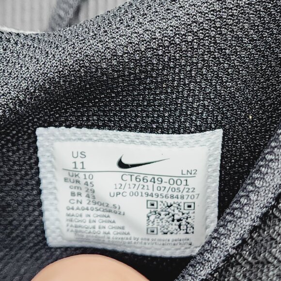 Nike Alpha Menace Pro 3 Mid Men's Size 11 Black Football Cleats CT6649-001 - Picture 9 of 10